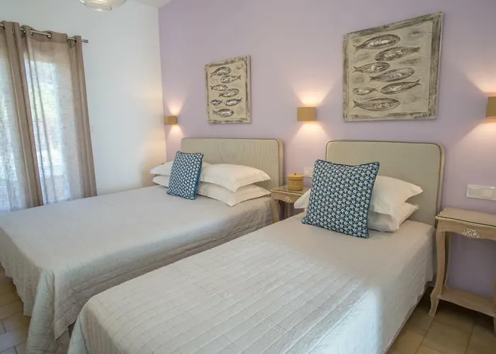 فندق Cyclades 2*