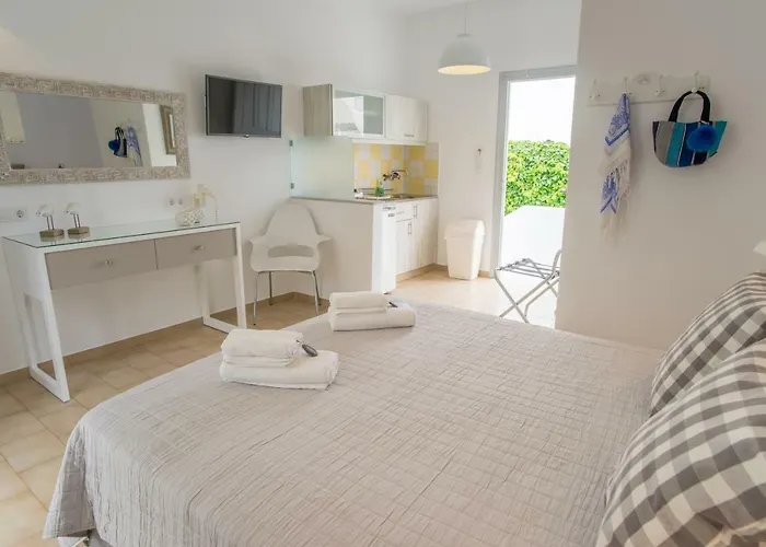 فندق Cyclades 2*