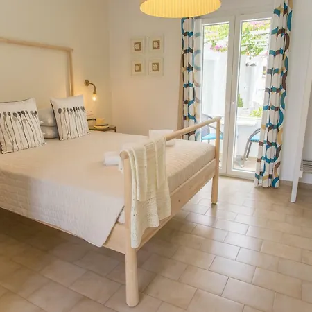 Cyclades 2* Парос