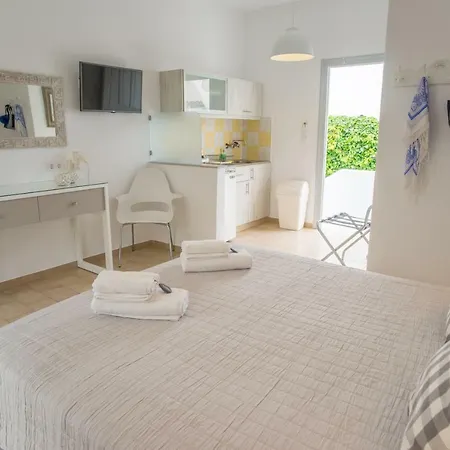 Отель Cyclades 2*