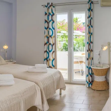 Cyclades Hotel 2*