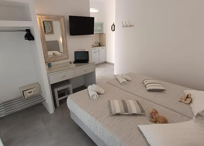 Ξενοδοχείο Cyclades 2*